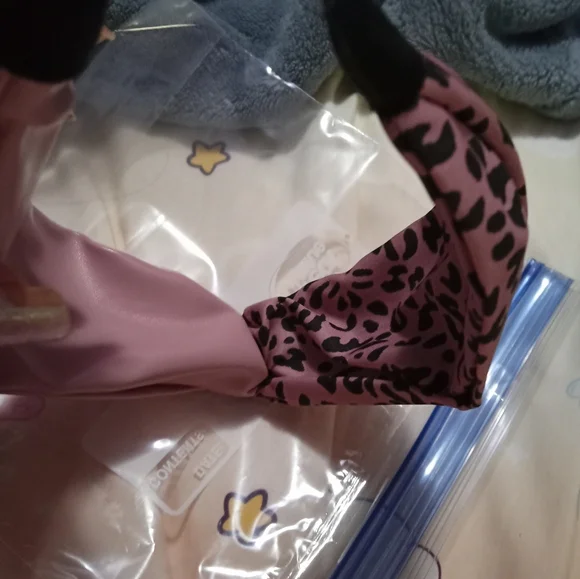 Tan Leopard Print Twisted Headband - Women Accessories Hair Accessories - Picture 6 of 6